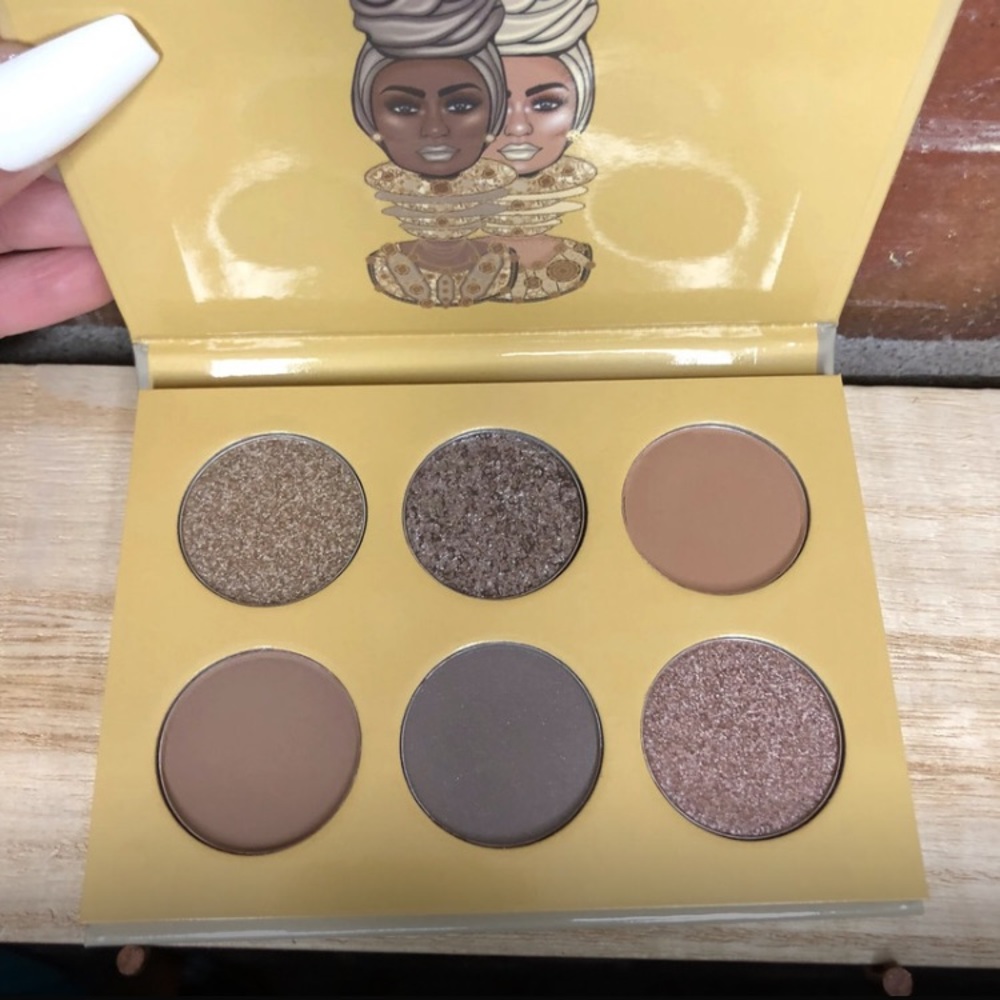 Juvia’s Place The Taupes Eyeshadow Palette